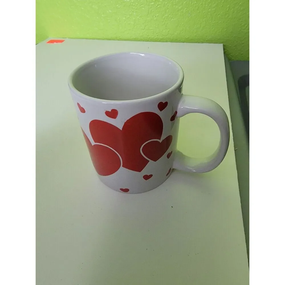 VTG‎ 2002 JJI INTERNATIONAL “ HEARTS “ Mug 12 oz Coffee / Tea Cup Made in USA